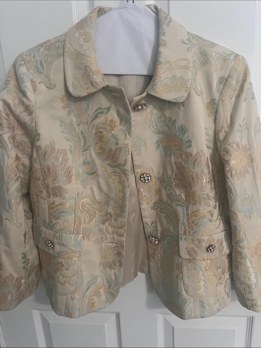 Neiman Marcus Cream Floral Brocade Jacket with Jewel Buttons Vintage size 12 NWT